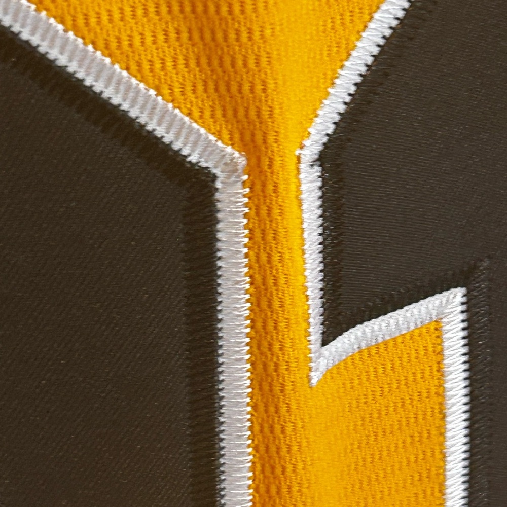 Brand New Roberto Clemente Jersey Pittsburgh Pirates Adult XL Stitched - Picture 3 of 4